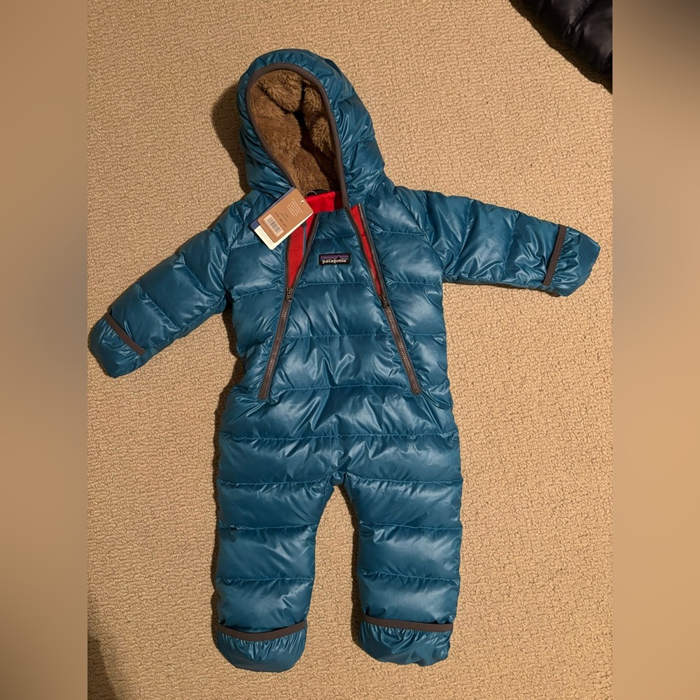 Patagonia infant bunting suit